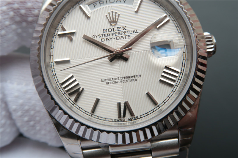N廠Rolex勞力士DAY-DATE星期日歷型228239白盤四格紋羅馬字釘復刻表