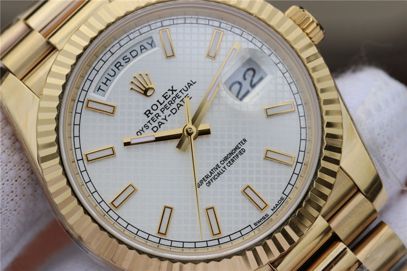 N廠Rolex勞力士DAY-DATE星期日歷型m228238-0008白盤斜格紋條釘復刻表