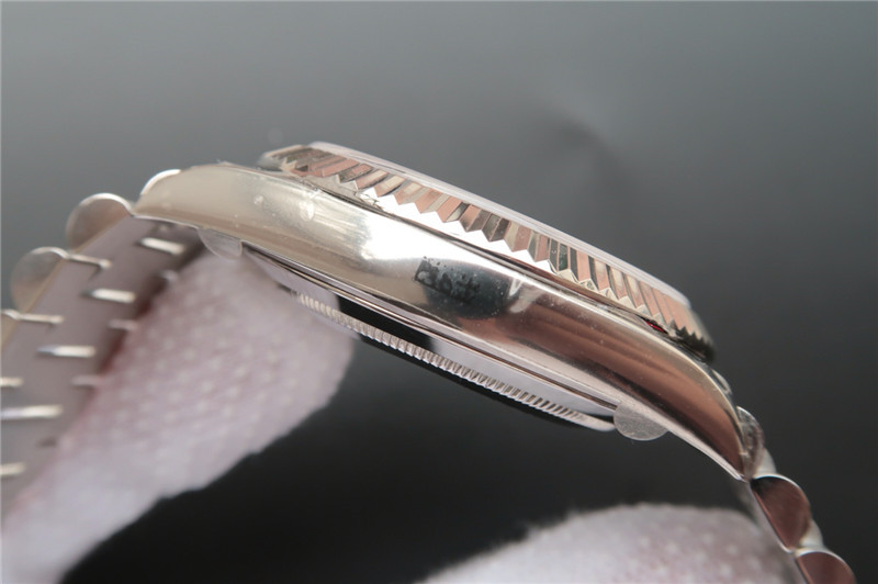 N廠Rolex勞力士DAY-DATE星期日歷型m228206-0004冰藍面條釘復刻表