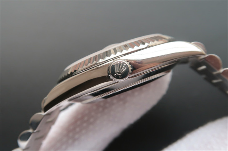 N廠Rolex勞力士DAY-DATE星期日歷型m228239-0033綠盤羅馬字釘復刻表