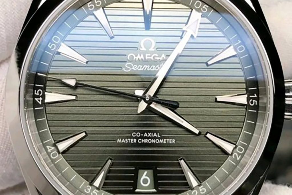 VS廠歐米茄海馬系列150米柚木綠盤復刻腕表做工評測