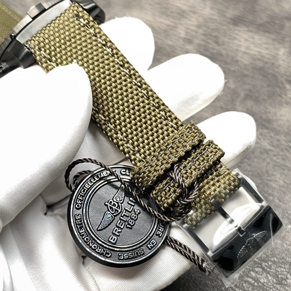 TF廠百年靈BREITLING復仇者計時綠盤男士腕表怎么樣