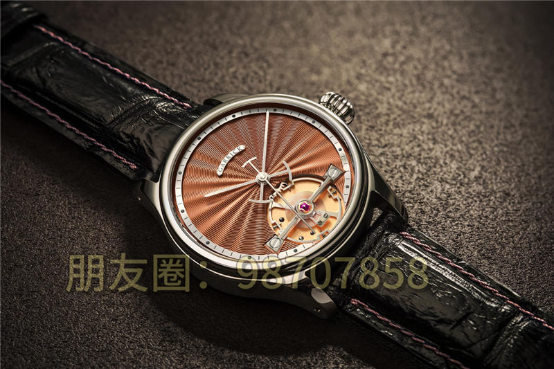 什么是機芯頻率以及為什么它在制表業中很重要？