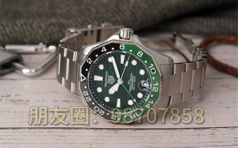 泰格豪雅 Aquaracer Professional 300 日期和 GMT