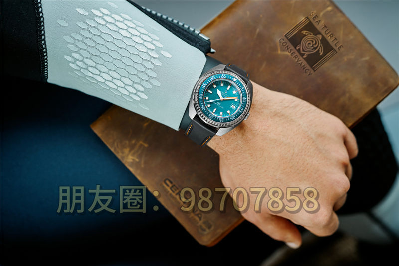 Certina DS Super PH100??0M STC 支持海龜保護