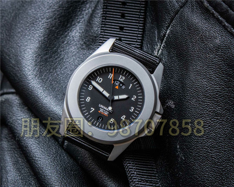 Unimatic Modello Quattro Toolwatch UT4-GMT 腕表
