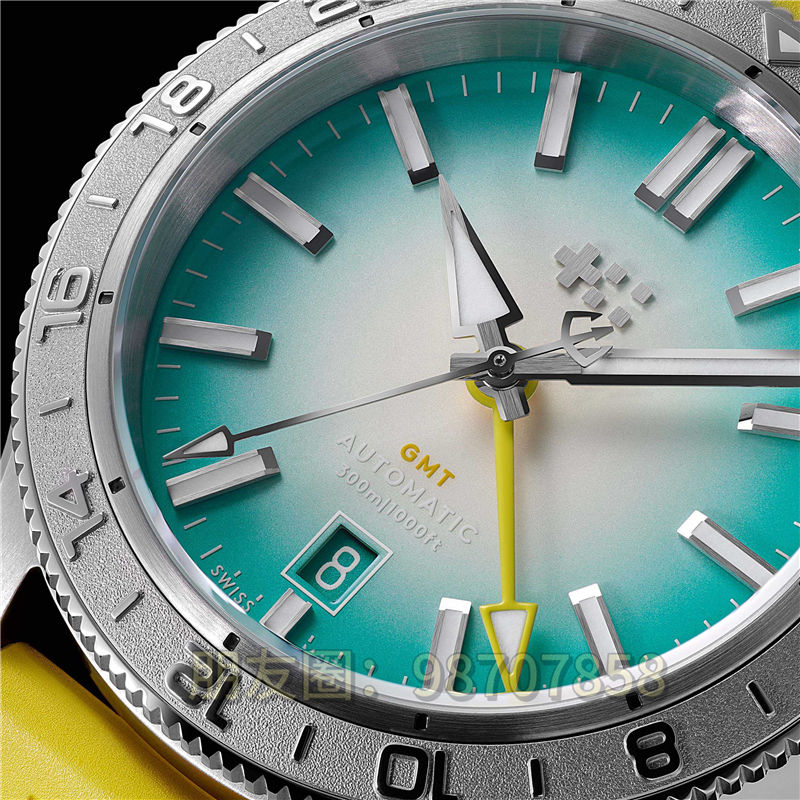 Christopher Ward C60 Trident Pro 300 GMT 更新了該品牌的標志性潛水員