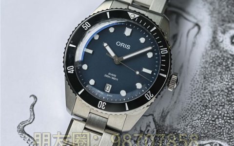 升級并重新命名，Oris Divers Date 取代 Divers Sixty-Five