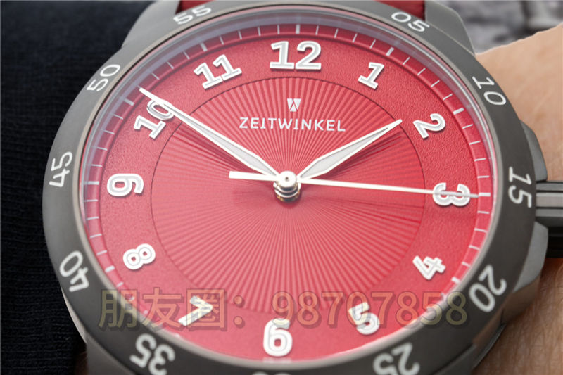 WatchTime 腕表展首次亮相：Zeitwinkel 型號 240°